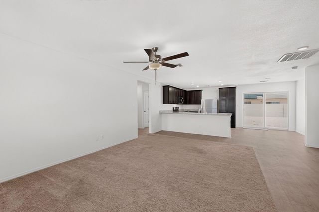 2410 Desi Loop, Belen, NM 87002