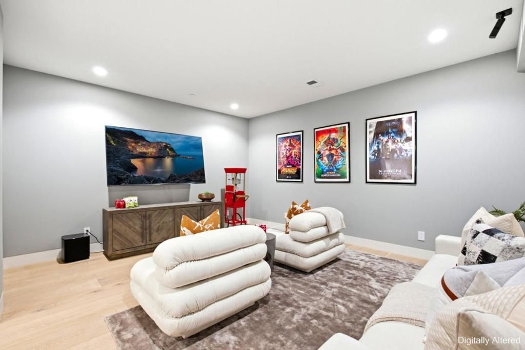 Image 10 of property listing at 1730 Webster Street, Palo Alto, CA 94301