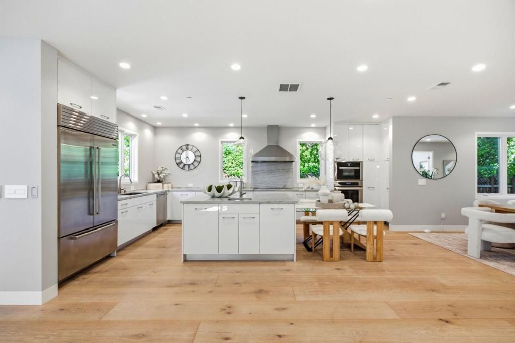 Image 18 of property listing at 1730 Webster Street, Palo Alto, CA 94301
