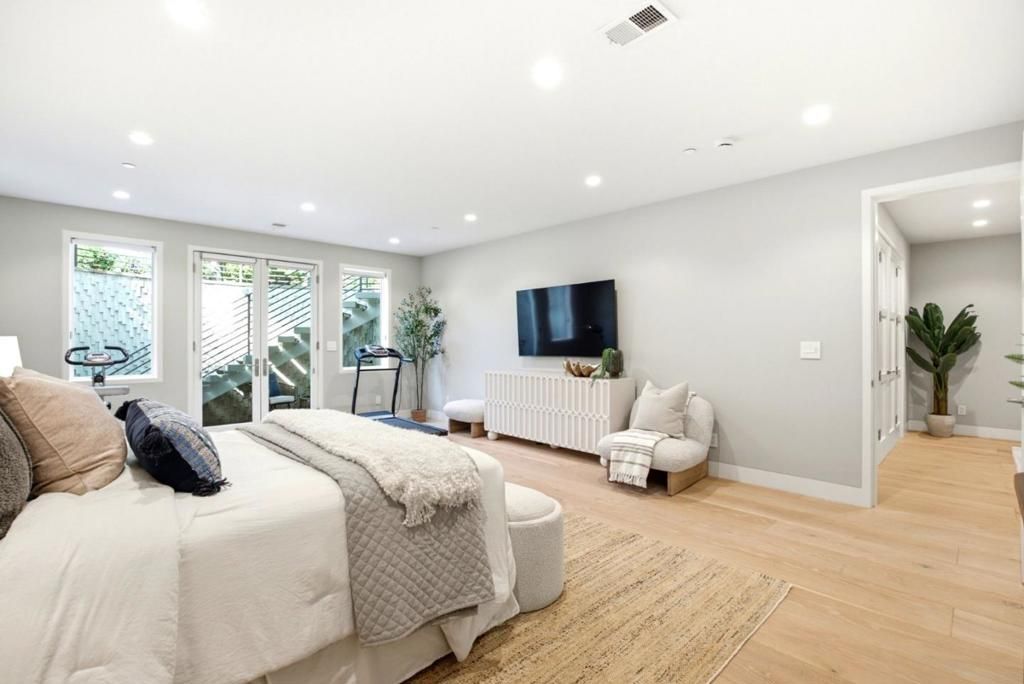 Image 75 of property listing at 1730 Webster Street, Palo Alto, CA 94301