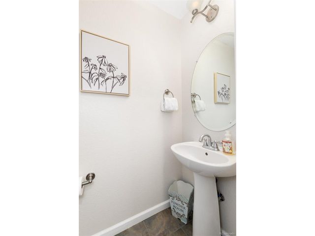 9646 W Hinsdale Pl, Littleton, CO 80128