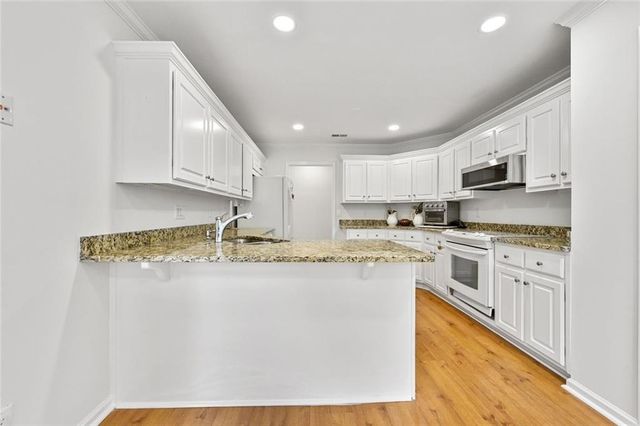 245 Walford Court, Suwanee, GA 30024