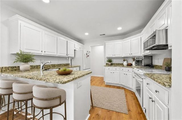 245 Walford Court, Suwanee, GA 30024