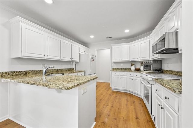 245 Walford Court, Suwanee, GA 30024