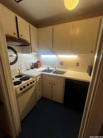 7711 Broadway Apt 31C, San Antonio, TX 78209