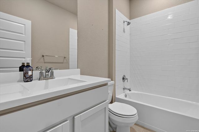 5006 Gem Pkwy, San Antonio, TX 78266