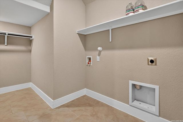 5006 Gem Pkwy, San Antonio, TX 78266
