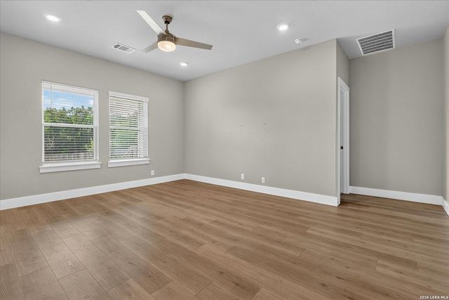5006 Gem Pkwy, San Antonio, TX 78266