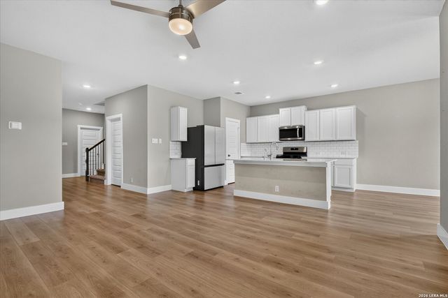 5006 Gem Pkwy, San Antonio, TX 78266