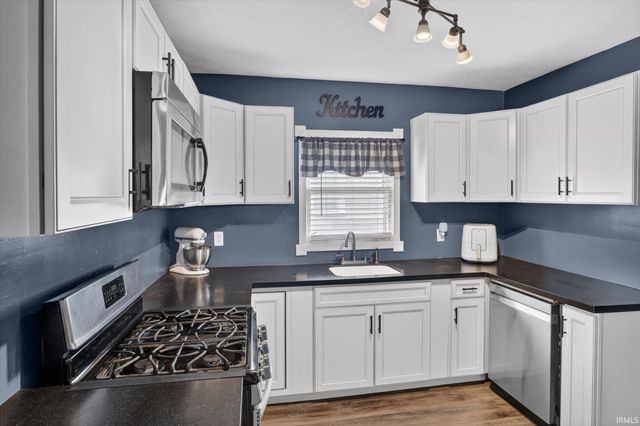 425 W Broadway Street, Mishawaka, IN 46545