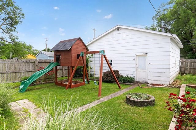 425 W Broadway Street, Mishawaka, IN 46545