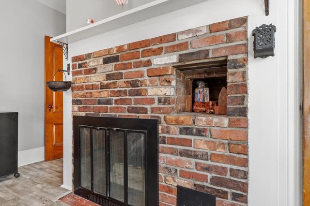 94 School Street, Manchester, MA 01944