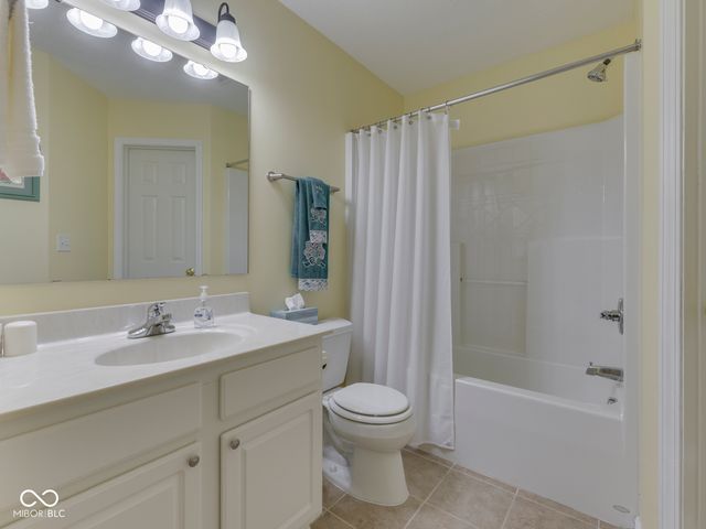 3340 Eaton Mews Court, Greenwood, IN 46143