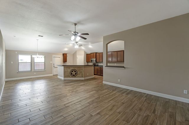 6521 Chalk River Drive, Fort Worth, TX 76179