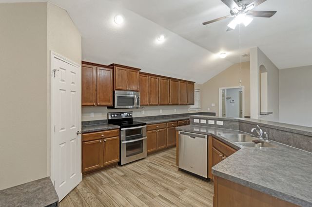 6521 Chalk River Drive, Fort Worth, TX 76179
