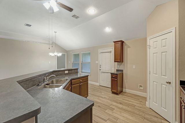 6521 Chalk River Drive, Fort Worth, TX 76179
