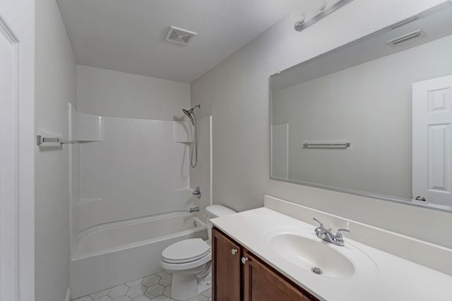 6521 Chalk River Drive, Fort Worth, TX 76179