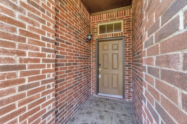 6521 Chalk River Drive, Fort Worth, TX 76179