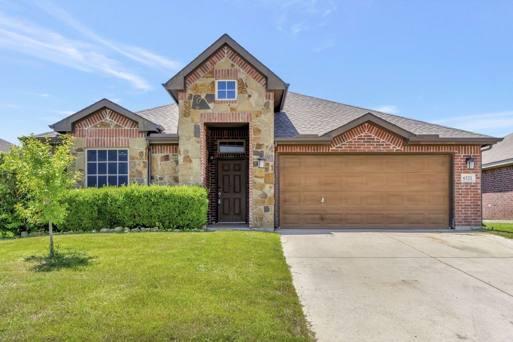 6521 Chalk River Drive, Fort Worth, TX 76179