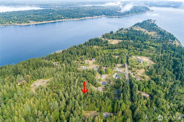 6615 Cooper Point Road NW, Olympia, WA 98502