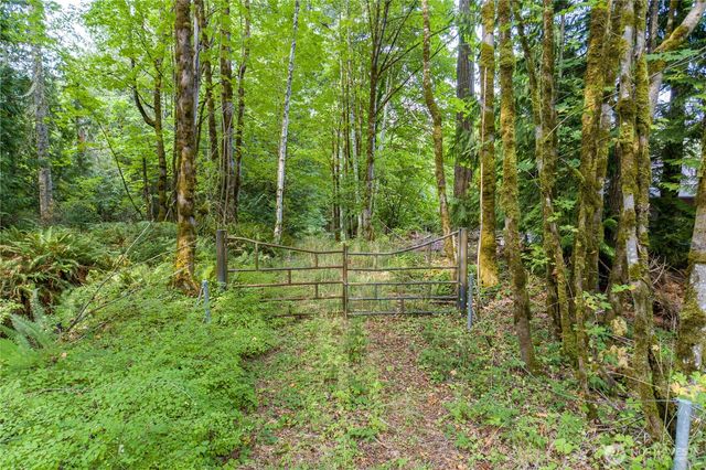 6615 Cooper Point Road NW, Olympia, WA 98502