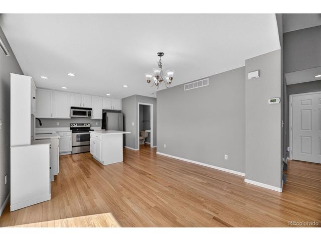 16486 E Phillips Pl, Englewood, CO 80112