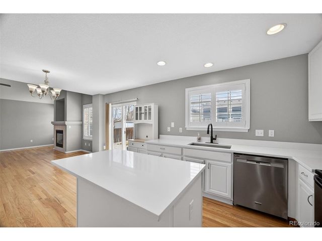 16486 E Phillips Pl, Englewood, CO 80112