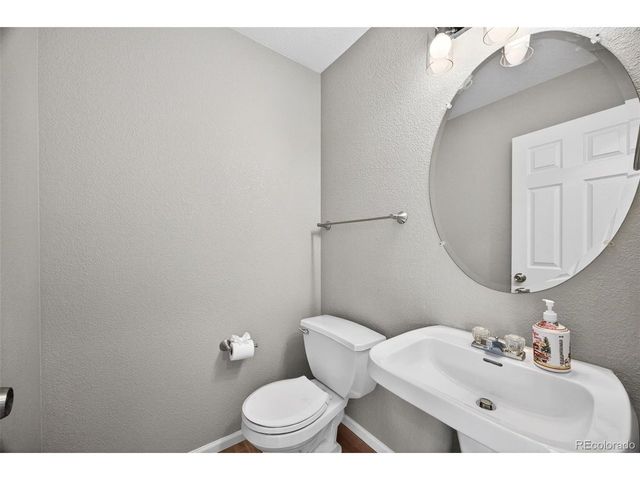 16486 E Phillips Pl, Englewood, CO 80112