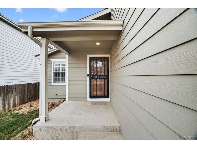 16486 E Phillips Pl, Englewood, CO 80112