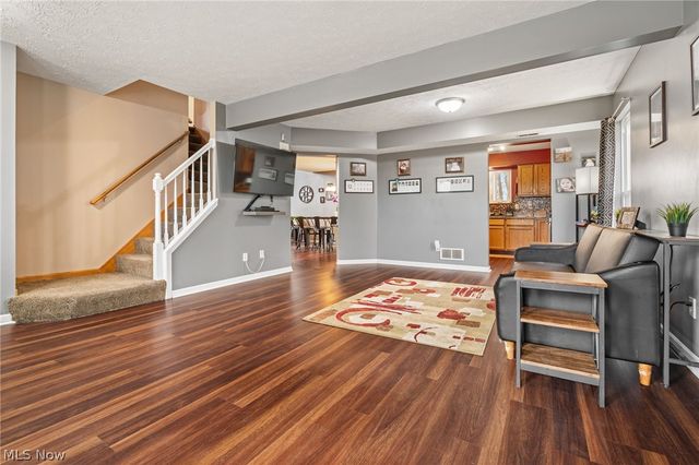 5384 Villarose Avenue NW, Massillon, OH 44647