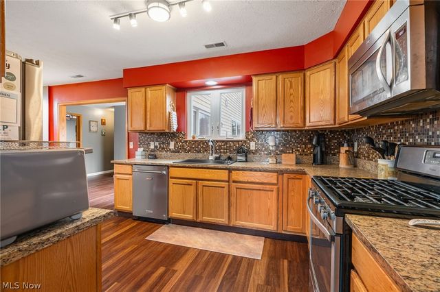 5384 Villarose Avenue NW, Massillon, OH 44647