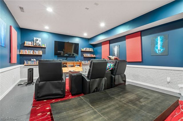 5384 Villarose Avenue NW, Massillon, OH 44647