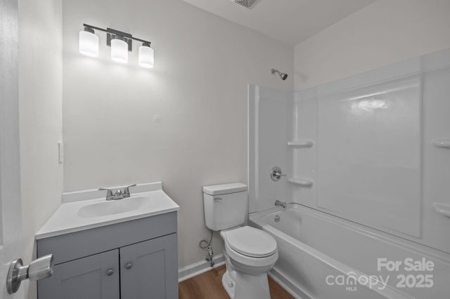 1561 Forest Glen Lane, Kannapolis, NC 28081