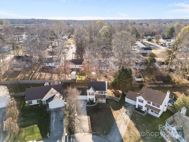 1561 Forest Glen Lane, Kannapolis, NC 28081