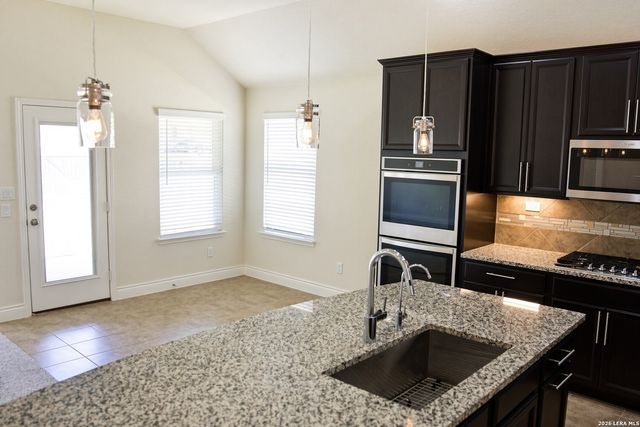10235 COYOTE RUN, San Antonio, TX 78254
