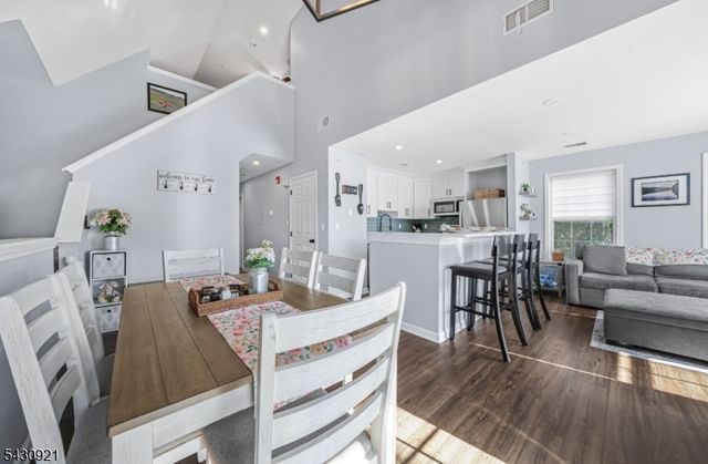 322 Cambridge Dr, Butler Boro, NJ 07405