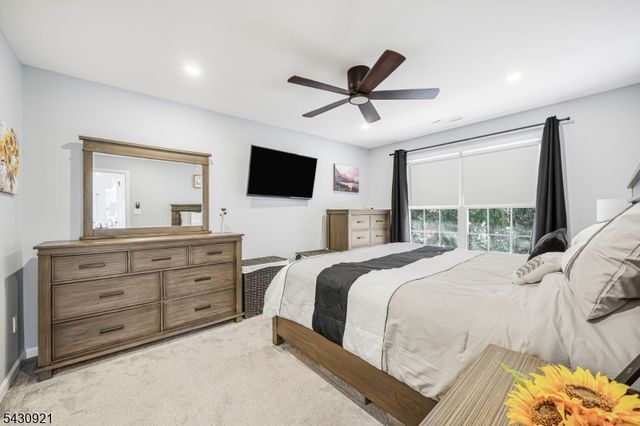 322 Cambridge Dr, Butler Boro, NJ 07405