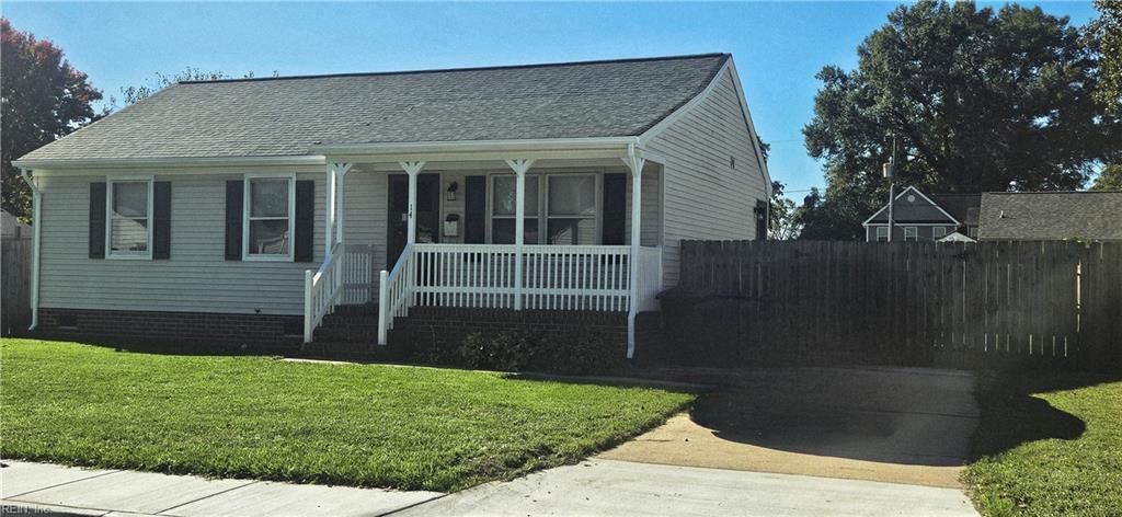 14 Woodland ST, Portsmouth, VA 23702