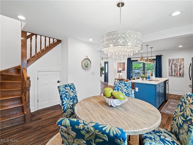 6008 W Clinton Avenue, Cleveland, OH 44102