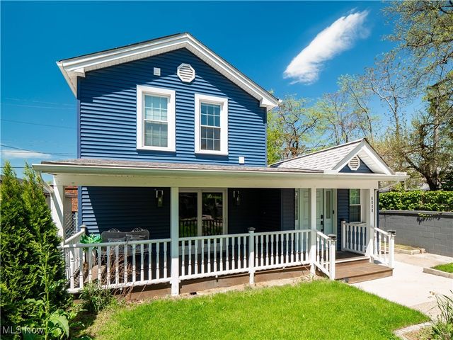 6008 W Clinton Avenue, Cleveland, OH 44102