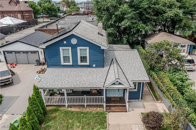 6008 W Clinton Avenue, Cleveland, OH 44102