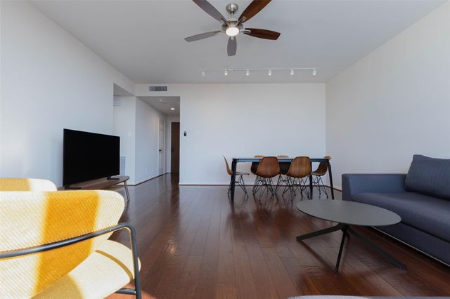 14 Greenway Plaza 23M, Houston, TX 77046