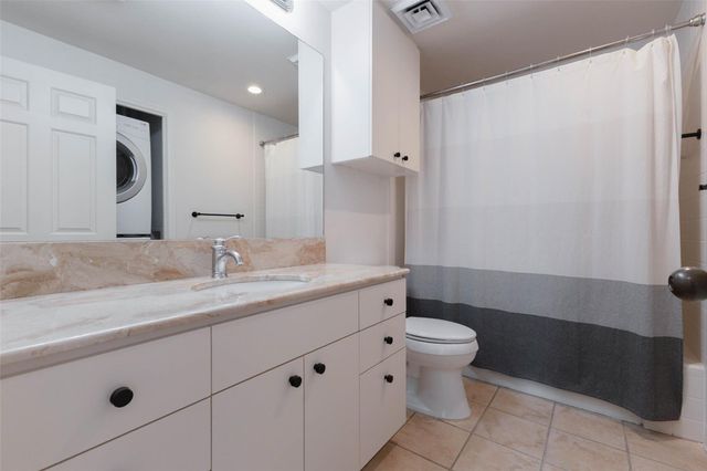 14 Greenway Plaza 23M, Houston, TX 77046