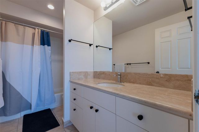 14 Greenway Plaza 23M, Houston, TX 77046