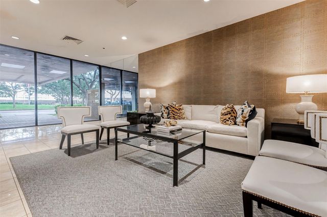 14 Greenway Plaza 23M, Houston, TX 77046