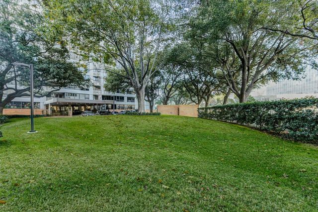 14 Greenway Plaza 23M, Houston, TX 77046