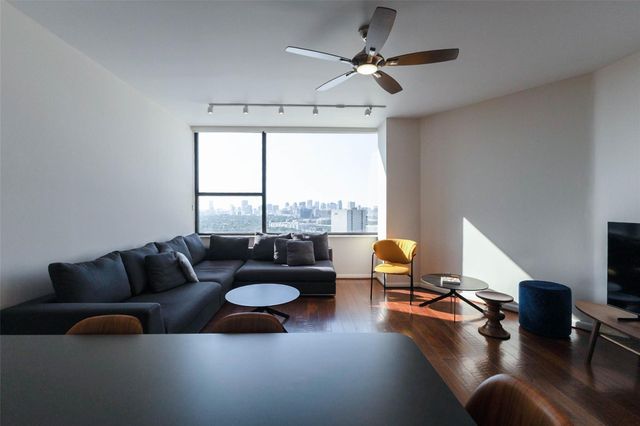 14 Greenway Plaza 23M, Houston, TX 77046