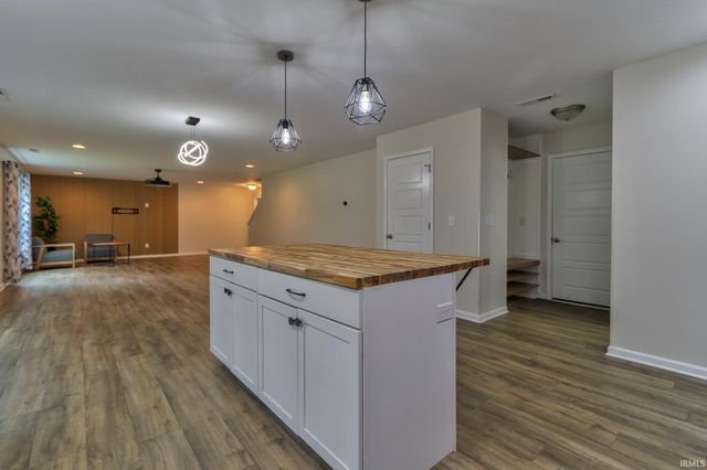 3616 Ebbets Drive, Evansville, IN 47725