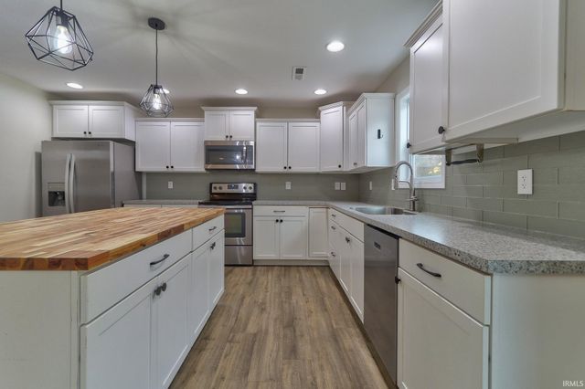 3616 Ebbets Drive, Evansville, IN 47725