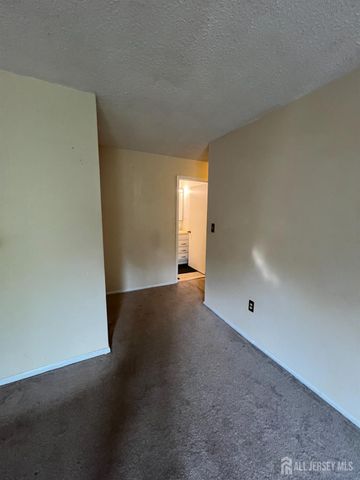 285 Hampshire Court, Piscataway, NJ 08854